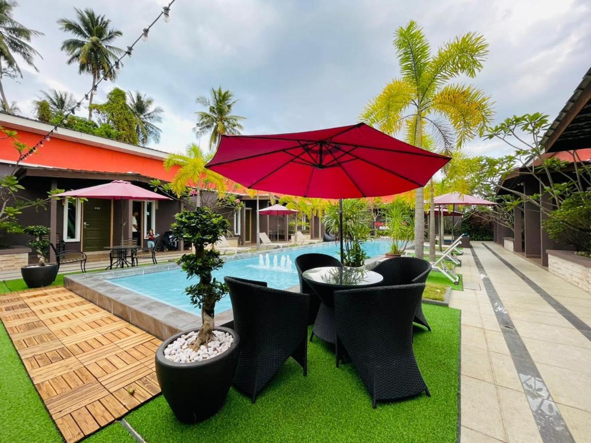 Villa Abadi Resort Пантай-Сенанг Экстерьер фото