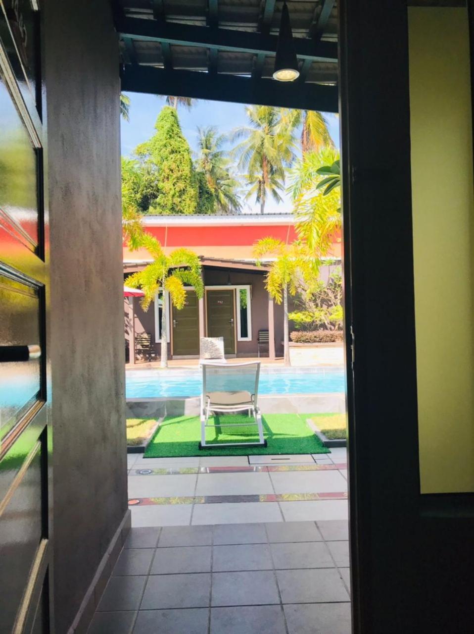 Villa Abadi Resort Пантай-Сенанг Экстерьер фото