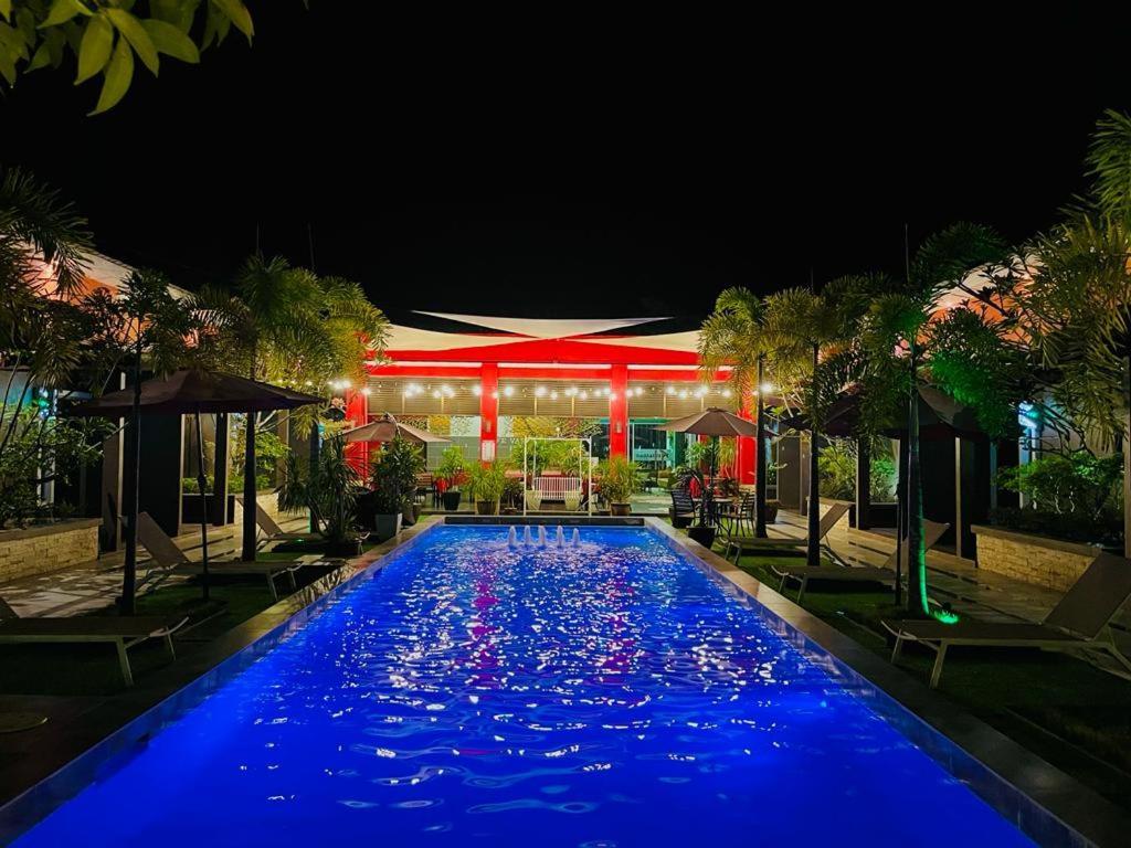 Villa Abadi Resort Пантай-Сенанг Экстерьер фото